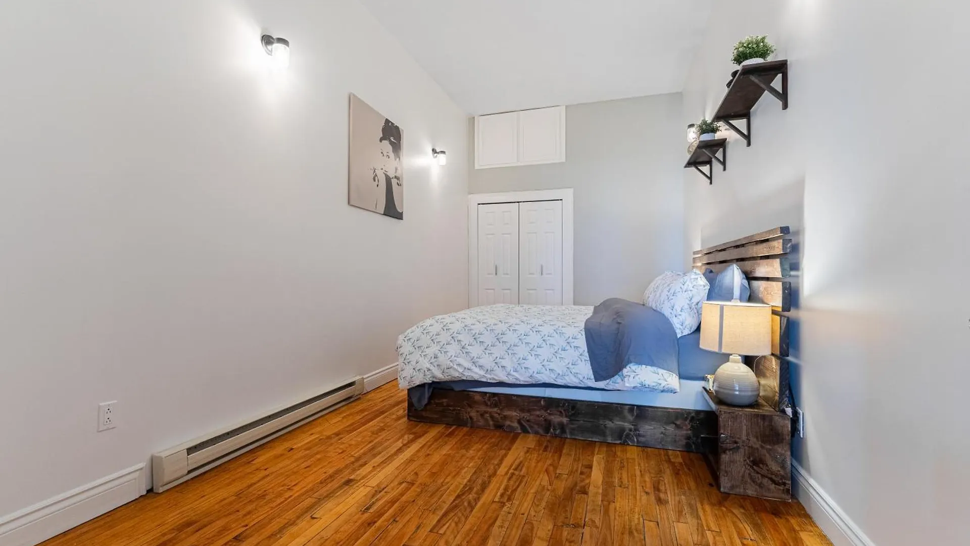 Trendy 2Br Getaway In Montreal Apartment